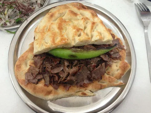 Pide Arası Et Döner